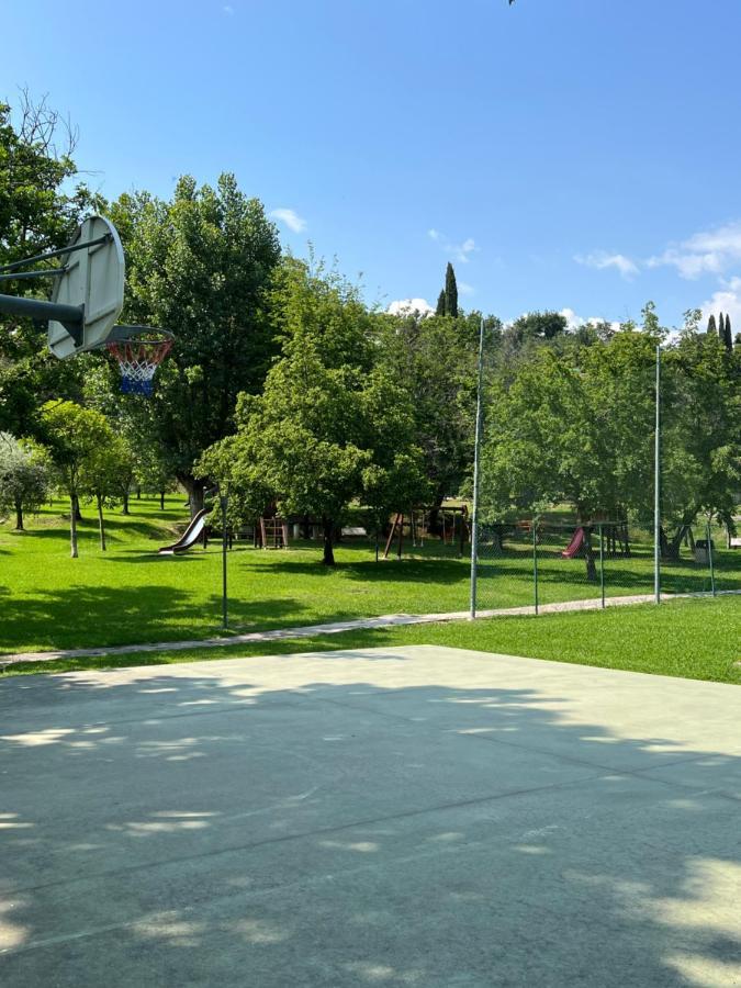Homely Manerba Manerba del Garda Esterno foto